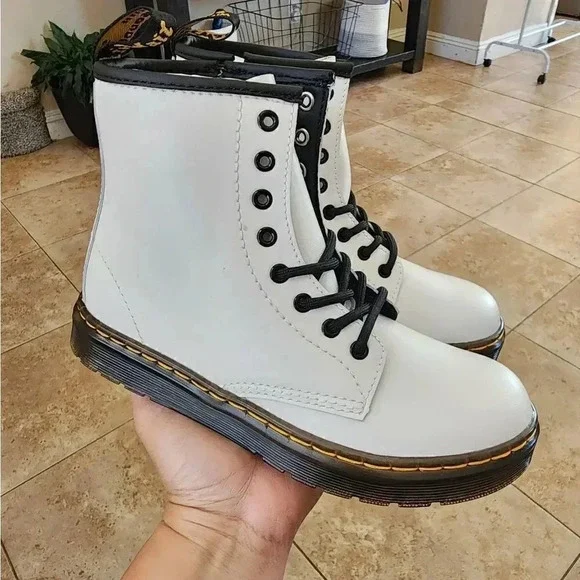 Dr.Martens Kids Zavala White Boots - Picture 1 of 8